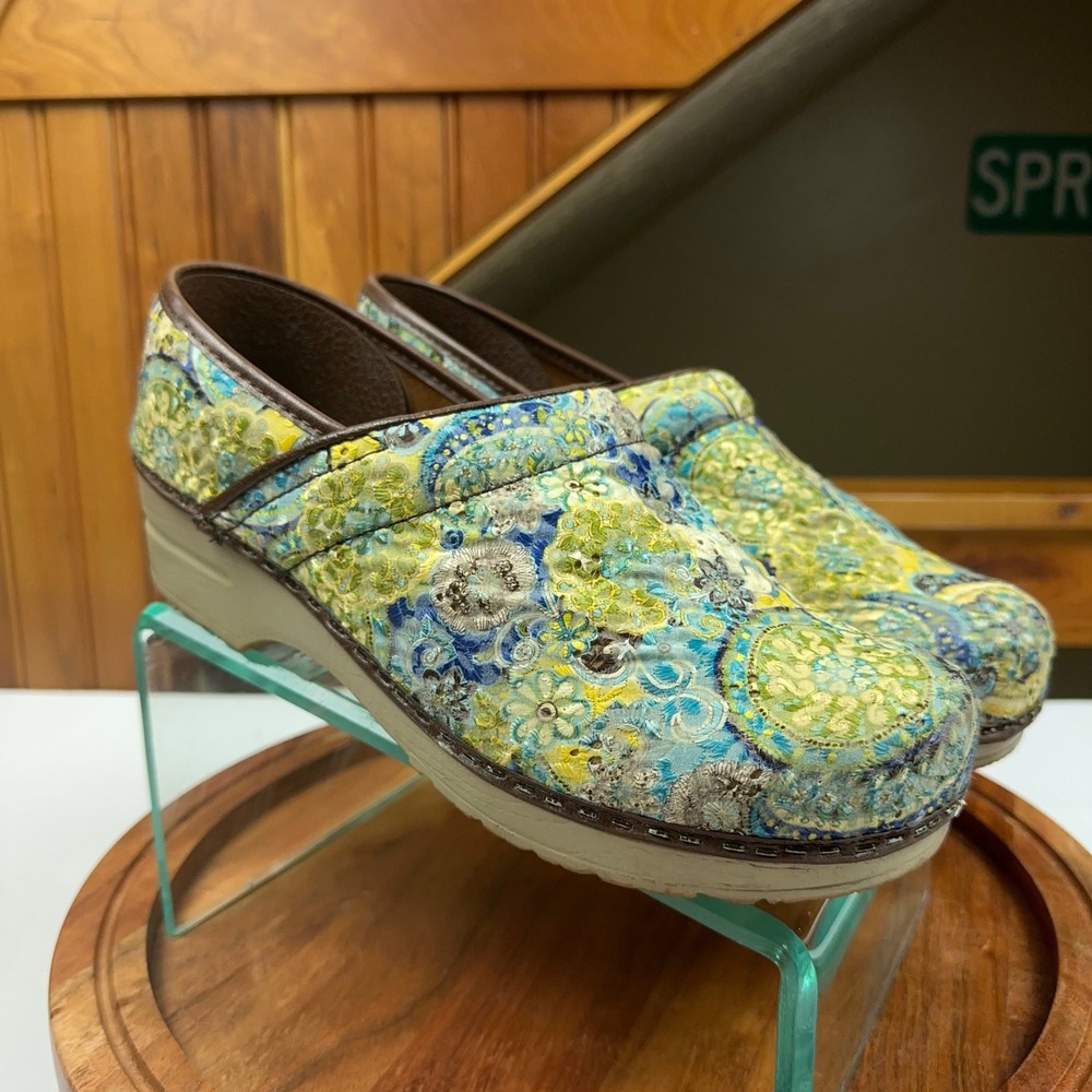 Sanita Professional Embroidered Paisley Floral Clogs Blue Green Yellow Size 42